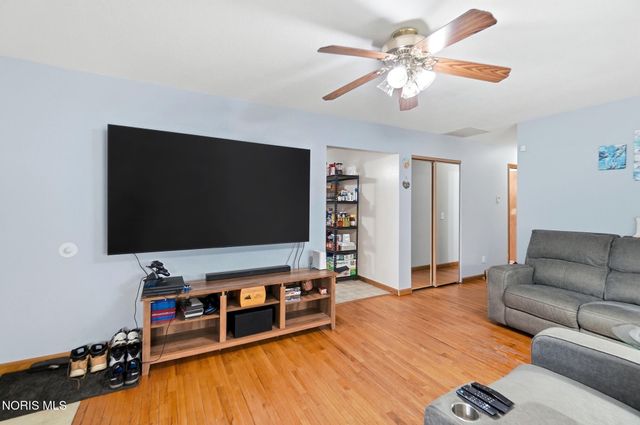 4917 Bowser Drive, Toledo, OH 43613