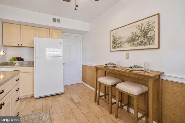 53 GARDEN RIDGE RD, Catonsville, MD 21228