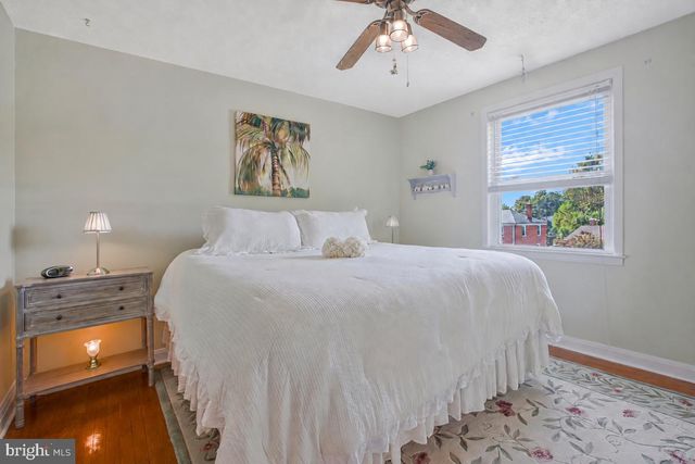 53 GARDEN RIDGE RD, Catonsville, MD 21228