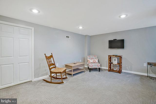 53 GARDEN RIDGE RD, Catonsville, MD 21228
