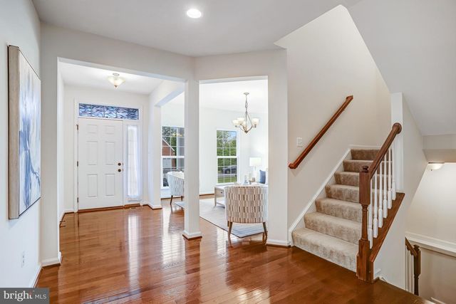 26798 BARNSLEY PL, Chantilly, VA 20152