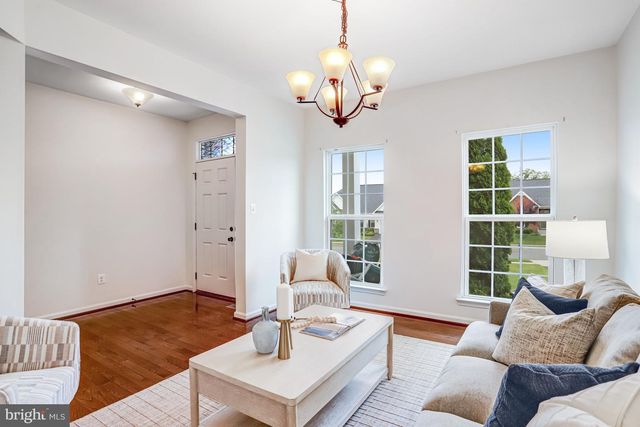 26798 BARNSLEY PL, Chantilly, VA 20152