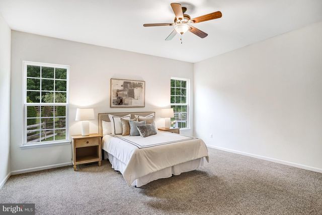 26798 BARNSLEY PL, Chantilly, VA 20152