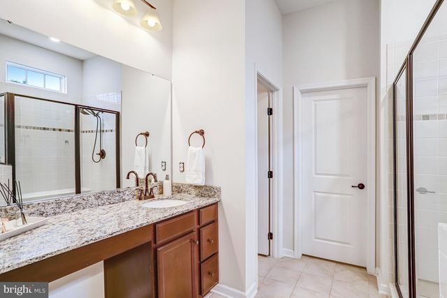 26798 BARNSLEY PL, Chantilly, VA 20152