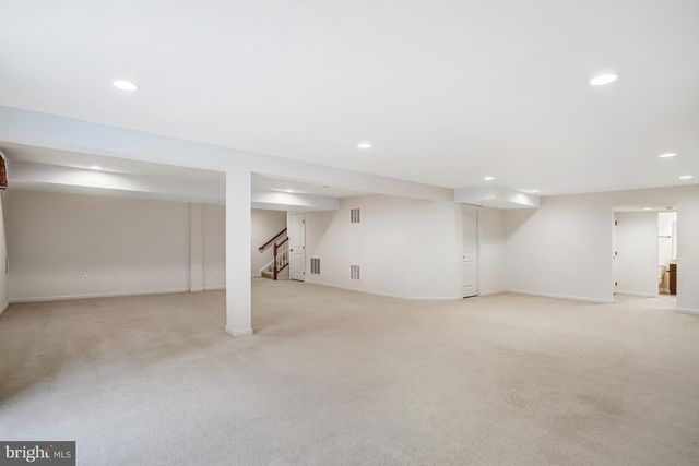 26798 BARNSLEY PL, Chantilly, VA 20152