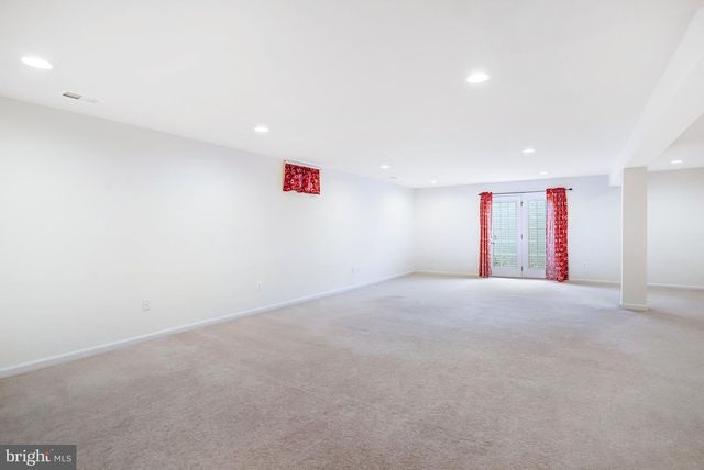 26798 BARNSLEY PL, Chantilly, VA 20152