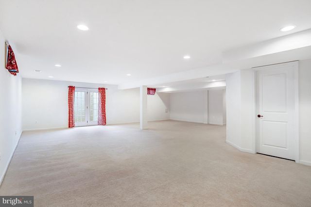 26798 BARNSLEY PL, Chantilly, VA 20152
