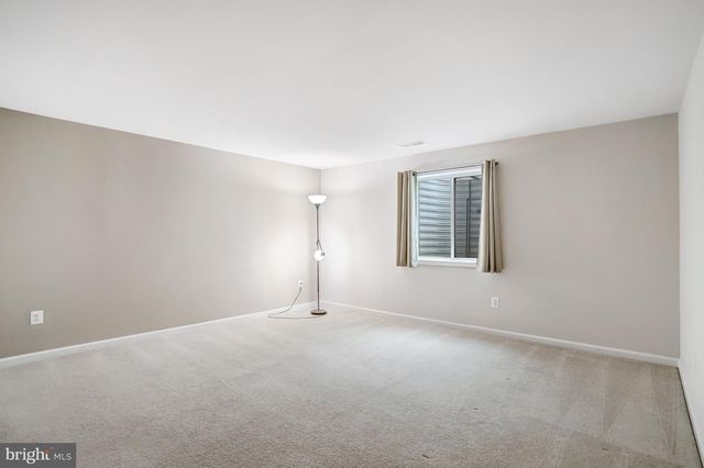 26798 BARNSLEY PL, Chantilly, VA 20152