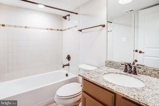 26798 BARNSLEY PL, Chantilly, VA 20152
