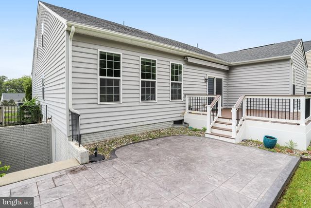 26798 BARNSLEY PL, Chantilly, VA 20152