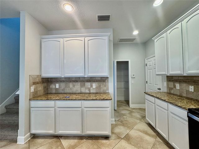 4307 RUSTIC PINE PLACE, Wesley Chapel, FL 33544