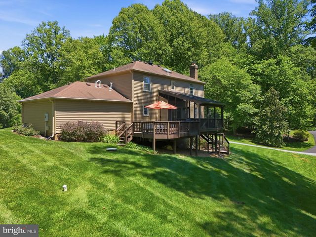 11661 CAPTAIN RHETT LN, Fairfax Station, VA 22039