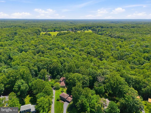 11661 CAPTAIN RHETT LN, Fairfax Station, VA 22039
