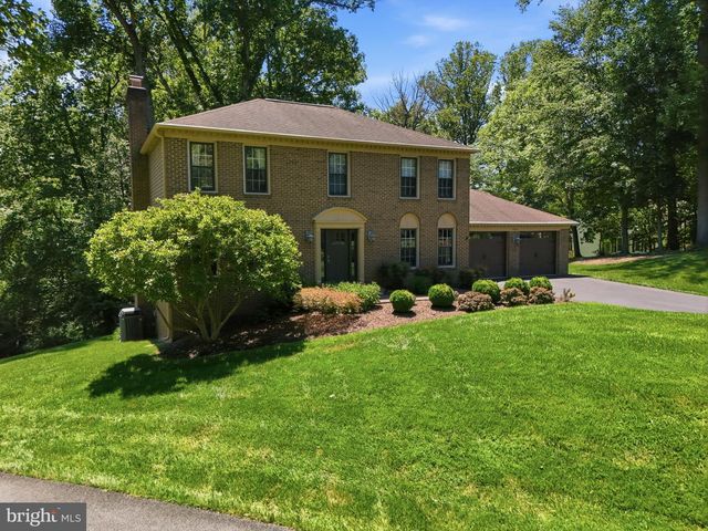 11661 CAPTAIN RHETT LN, Fairfax Station, VA 22039