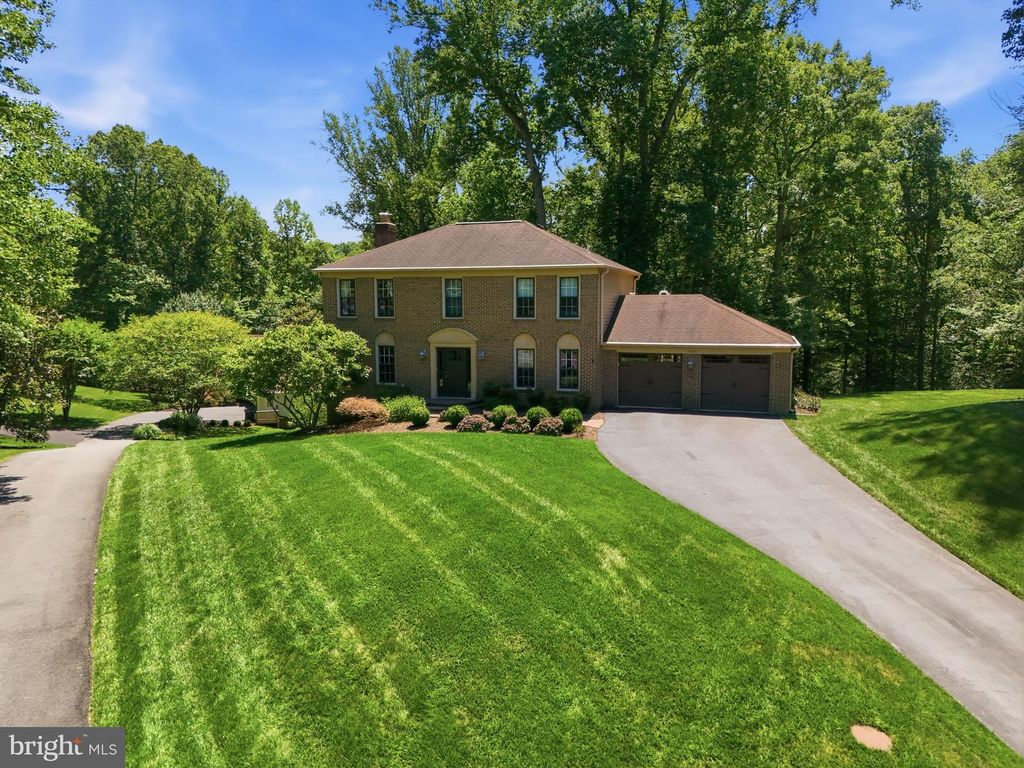 11661 CAPTAIN RHETT LN, Fairfax Station, VA 22039