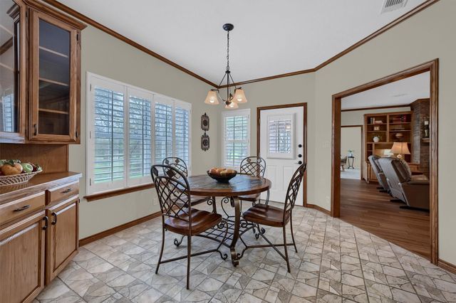 1912 Carriage Estates Road, Sherman, TX 75092