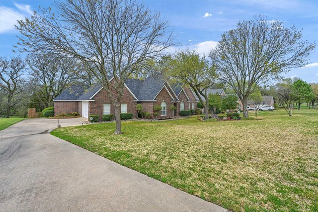 1912 Carriage Estates Road, Sherman, TX 75092