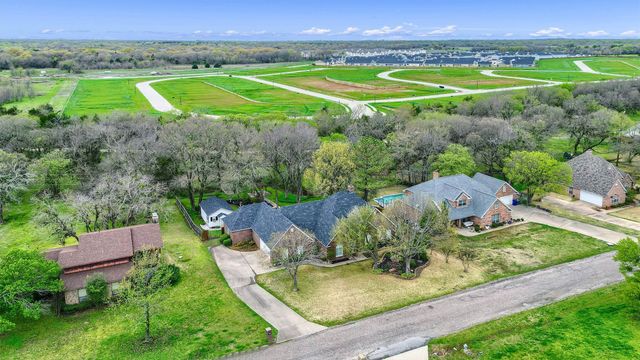 1912 Carriage Estates Road, Sherman, TX 75092