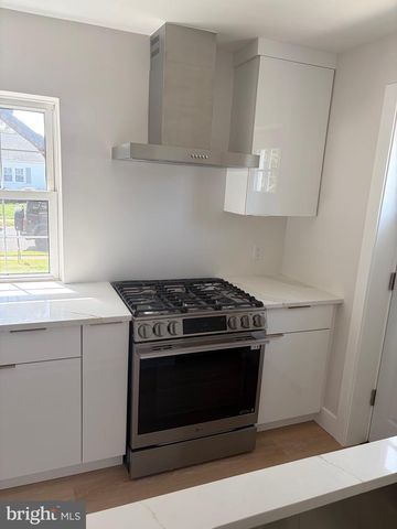 1417 MAPLE AVE, Haddon Heights, NJ 08035