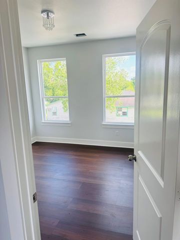 8132 Penrod Street, Houston, TX 77028