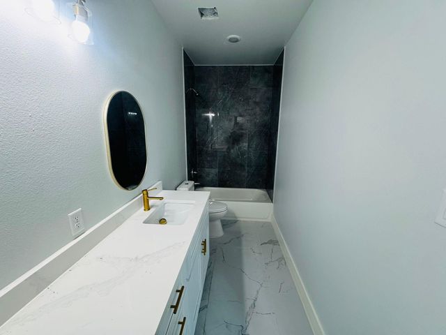 8132 Penrod Street, Houston, TX 77028