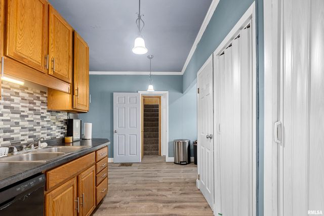 1446 N 4TH Street, Chillicothe, IL 61523