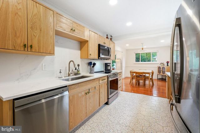 7902 GLENSIDE DR, Takoma Park, MD 20912
