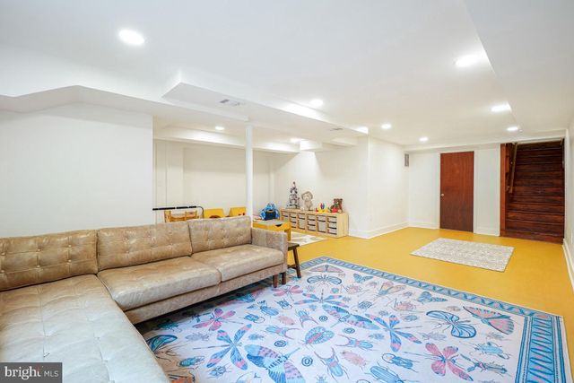 7902 GLENSIDE DR, Takoma Park, MD 20912