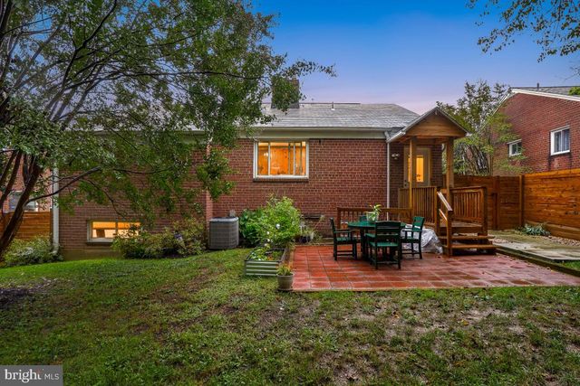 7902 GLENSIDE DR, Takoma Park, MD 20912