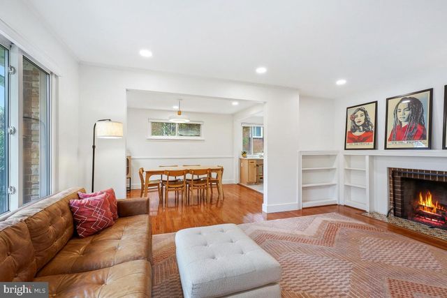 7902 GLENSIDE DR, Takoma Park, MD 20912