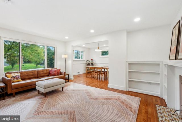 7902 GLENSIDE DR, Takoma Park, MD 20912