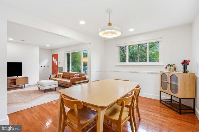 7902 GLENSIDE DR, Takoma Park, MD 20912