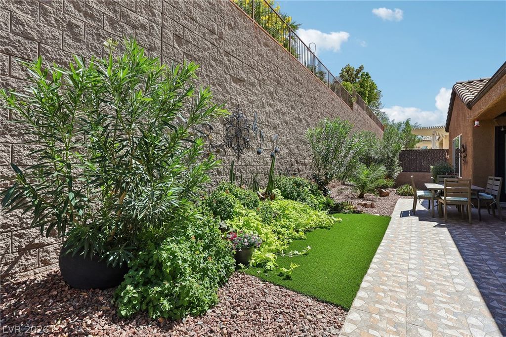 2188 Bannerwood Street, Henderson, NV 89044 — photo 5