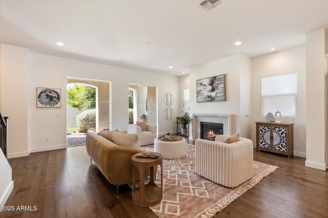 640 W ECHO Lane, Phoenix, AZ 85021