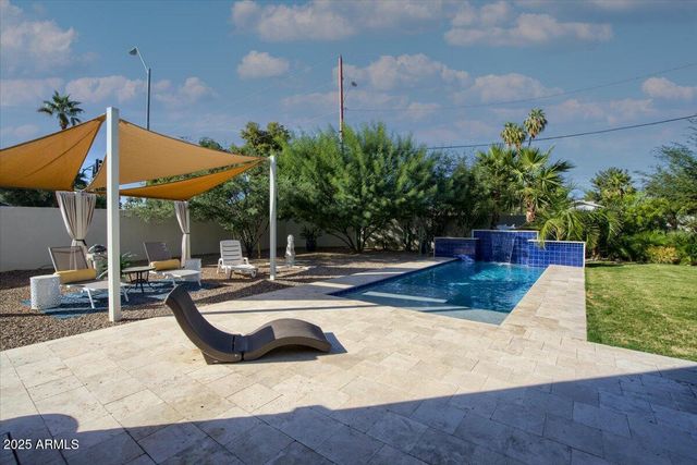 640 W ECHO Lane, Phoenix, AZ 85021