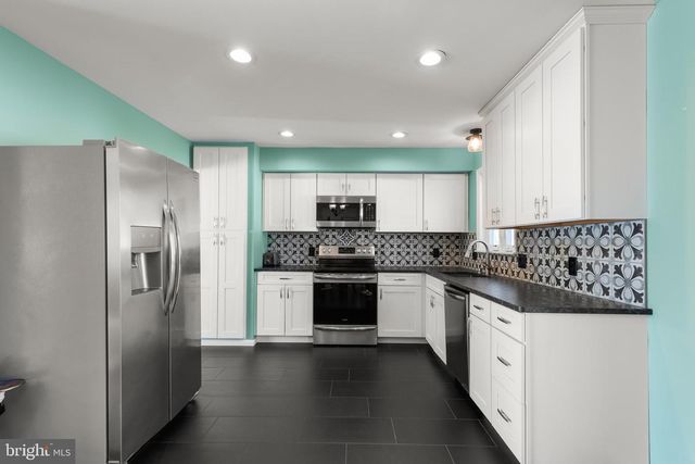 5005 FARMING RIDGE BLVD, Reading, PA 19606