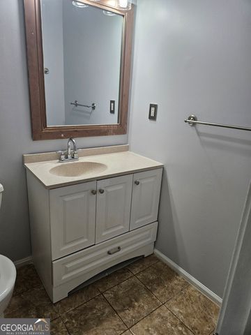 6923 Biscayne Boulevard, Rex, GA 30273