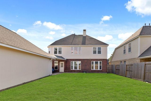 18106 Castle Rain Drive, Humble, TX 77346