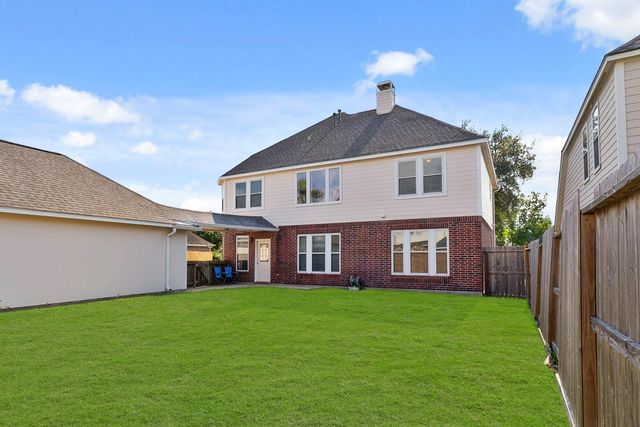 18106 Castle Rain Drive, Humble, TX 77346