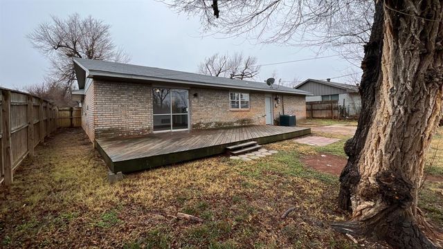5929 NW 62nd Street, Oklahoma City, OK 73122