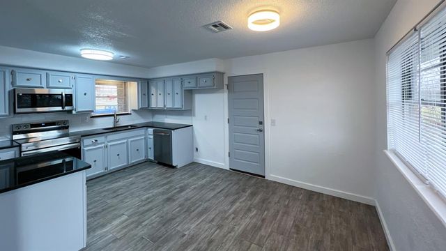 5929 NW 62nd Street, Oklahoma City, OK 73122