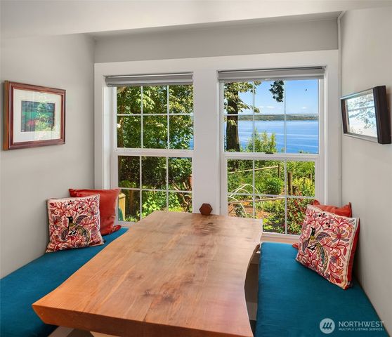 21206 Tramp Harbor Road SW, Vashon, WA 98070