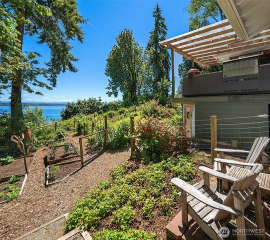 21206 Tramp Harbor Road SW, Vashon, WA 98070