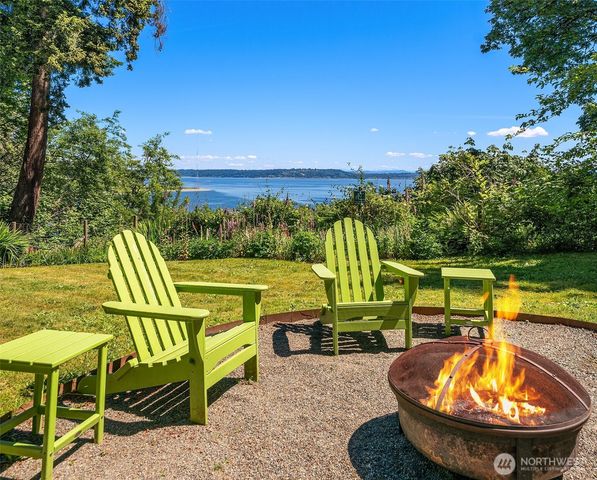 21206 Tramp Harbor Road SW, Vashon, WA 98070