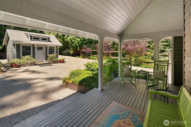 21206 Tramp Harbor Road SW, Vashon, WA 98070