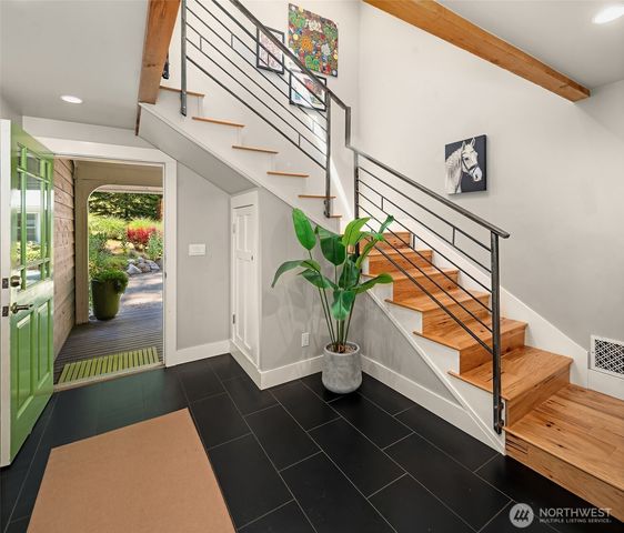 21206 Tramp Harbor Road SW, Vashon, WA 98070