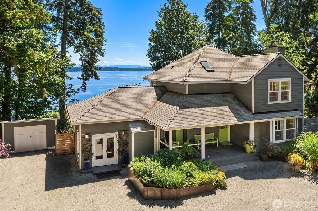 21206 Tramp Harbor Road SW, Vashon, WA 98070