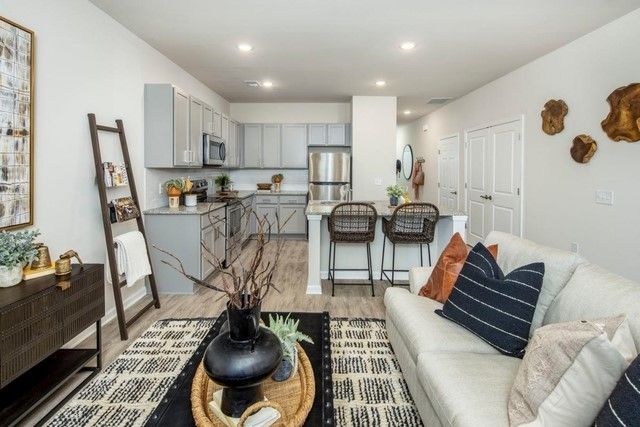 245 Fox Run Drive Myrtle, Brunswick, GA 31525