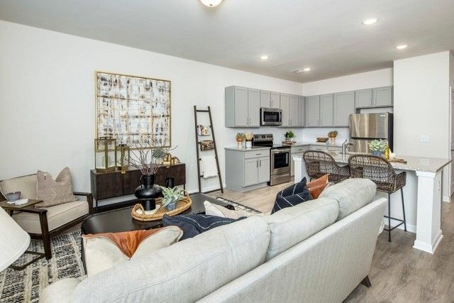 245 Fox Run Drive Myrtle, Brunswick, GA 31525