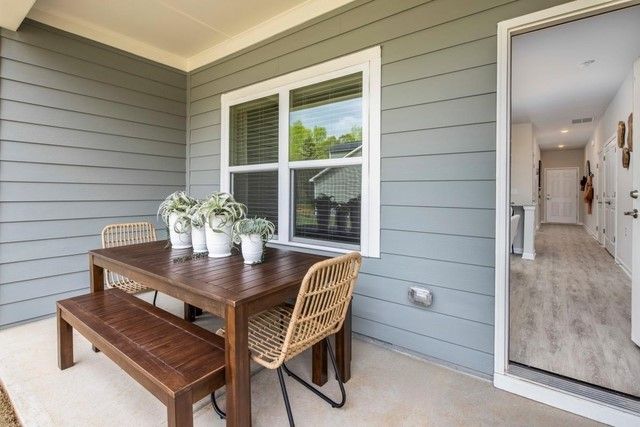 245 Fox Run Drive Myrtle, Brunswick, GA 31525